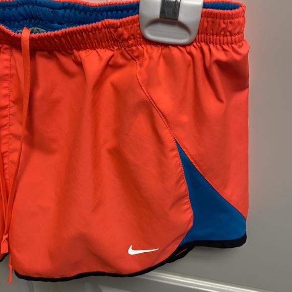 Nike running shorts - Picture 4 of 5